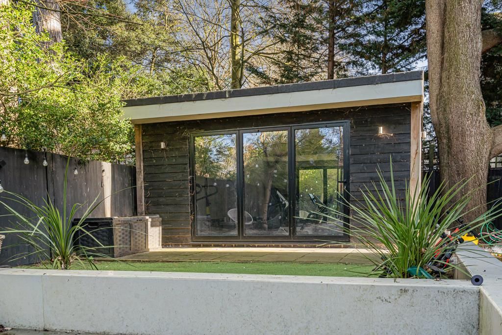 Additional image 25 of 6 bed property for saleHollydell, Hertford SG13