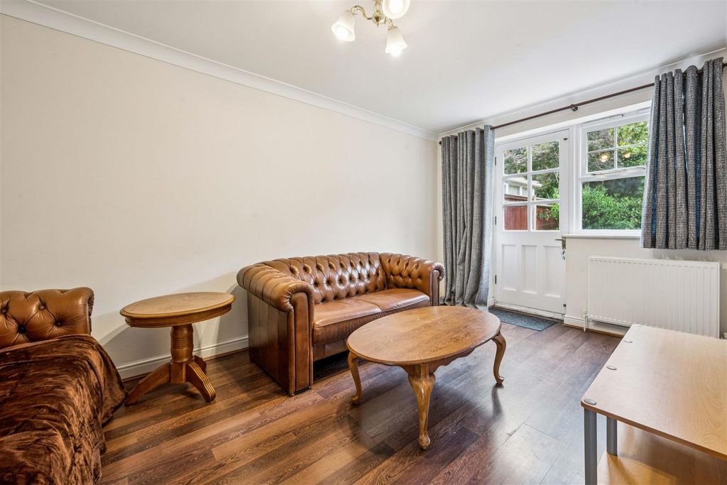 Property photo 1 of 11 8.Jpg