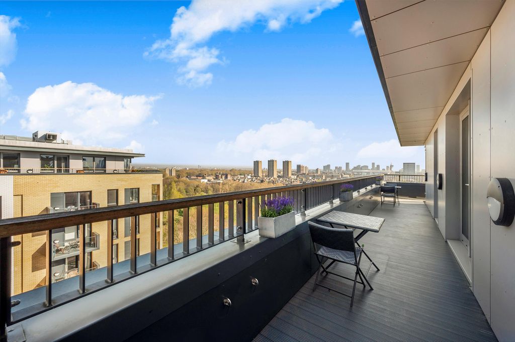 Property photo 2 of 14 Image