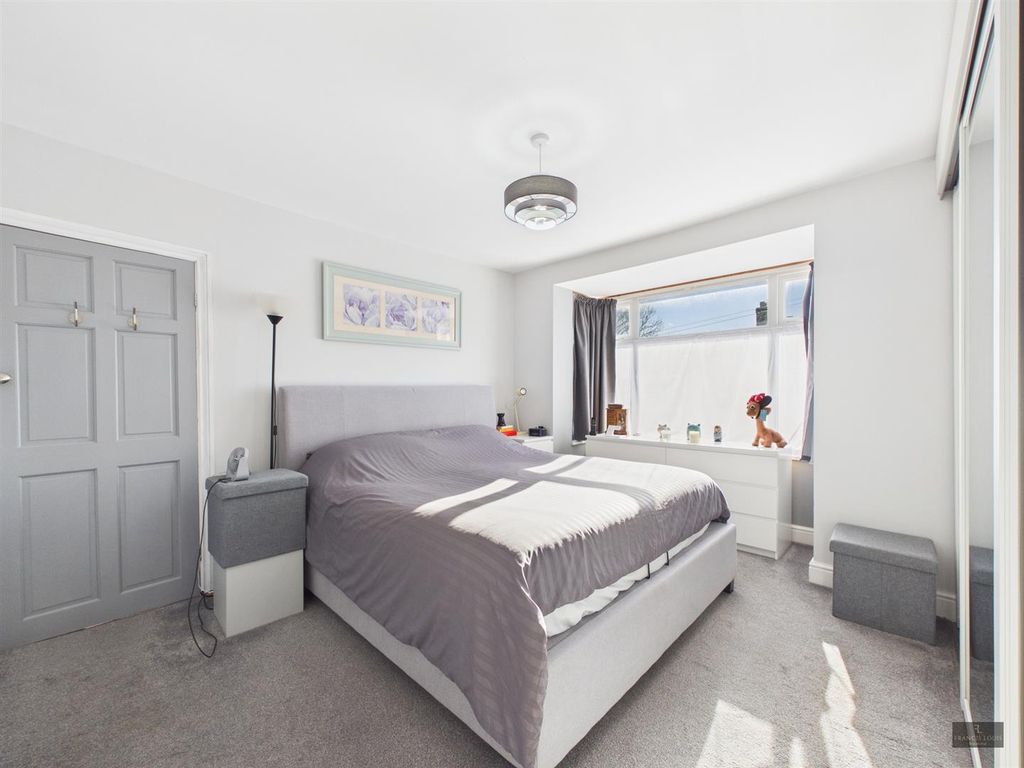 Property photo 3 of 19 Cam02887G0-Pr0633-Still009.Jpg