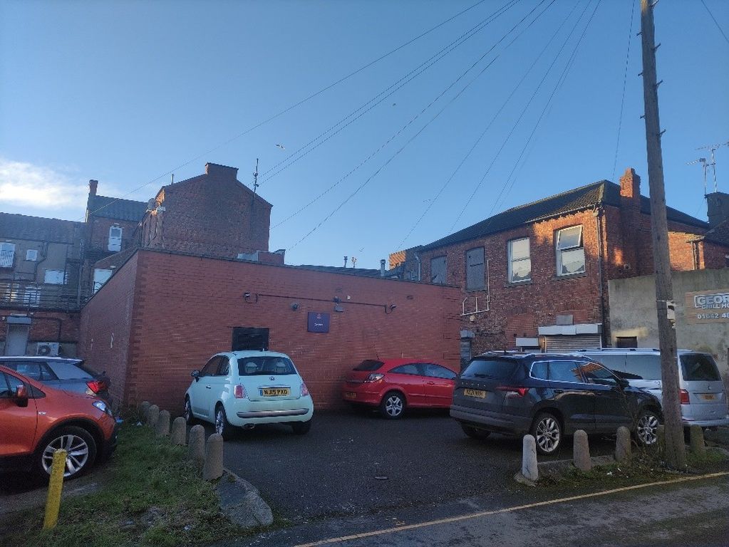 Property photo 2 of 11