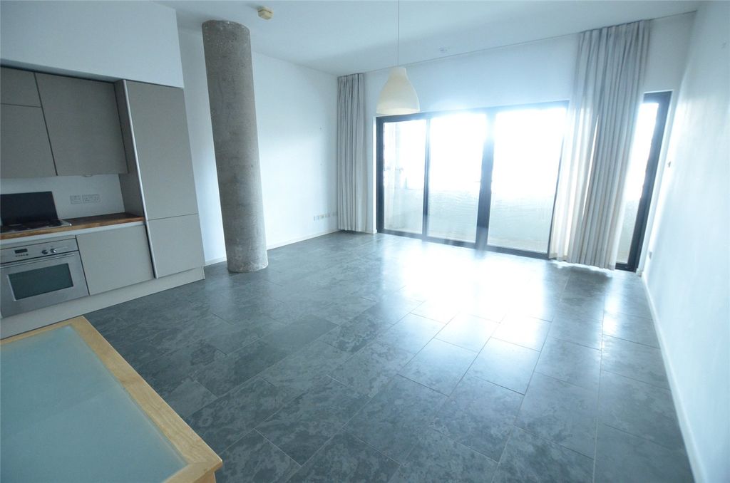 Property photo 3 of 6 Picture No. 08