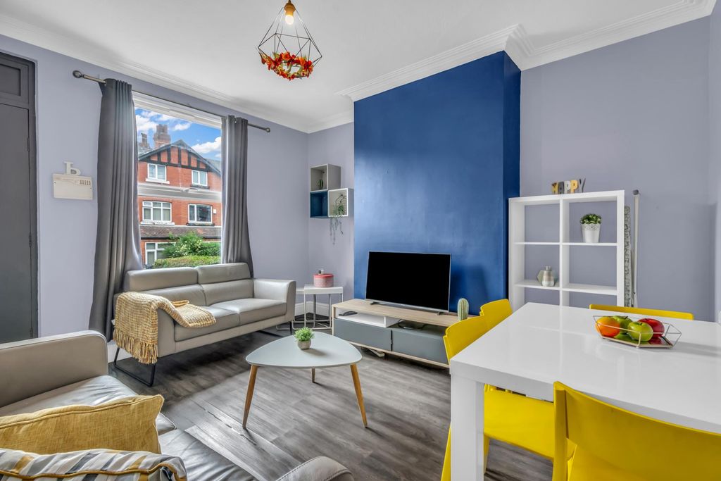 Property photo 1 of 13 Property Photo