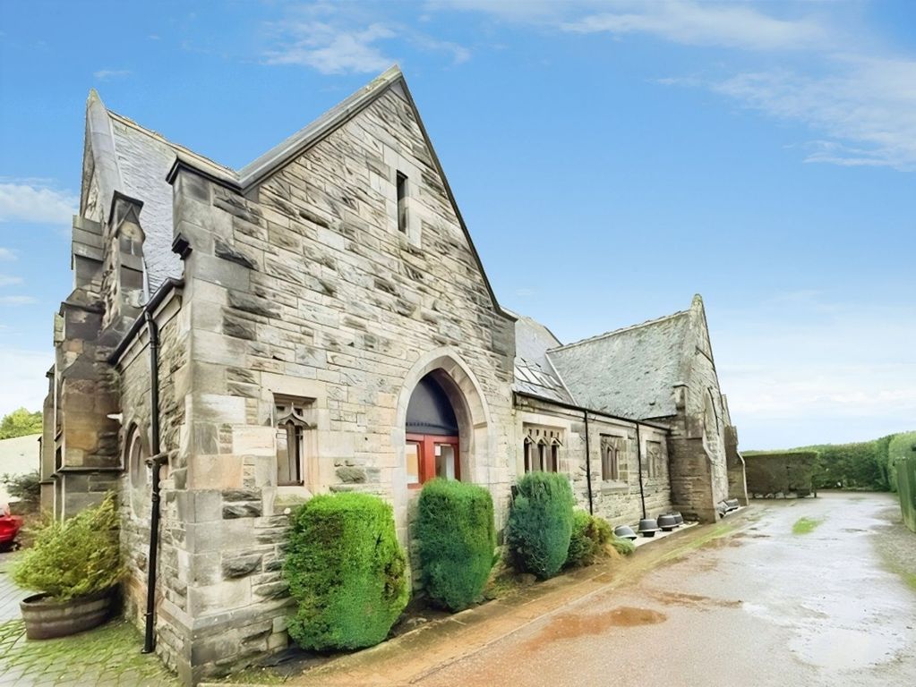 Property photo 1 of 28