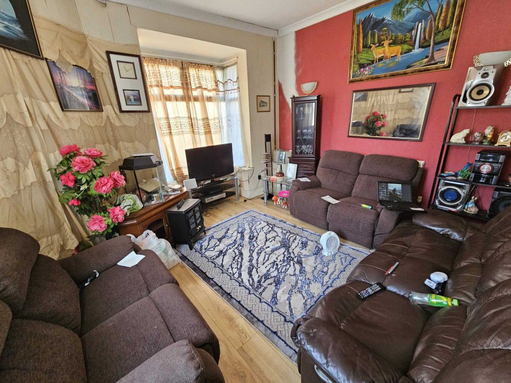 Property photo 3 of 13