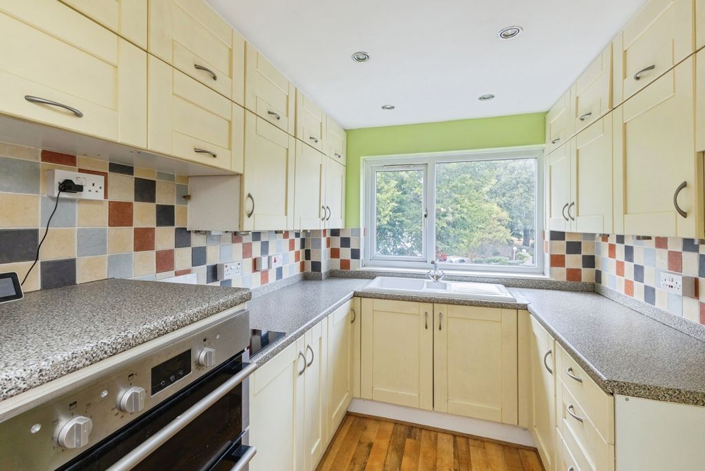 Property photo 3 of 20 Pbox-Img.Jpg