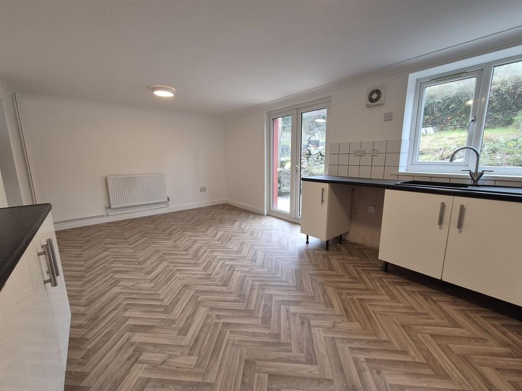 Property photo 3 of 14 Whatsapp Image 2025-10-17 At 12.09.25 (2).Jpeg