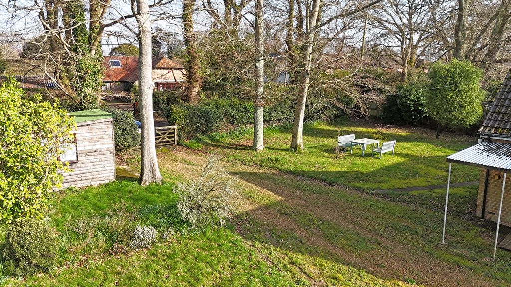 Property photo 2 of 14 Picture No. 19