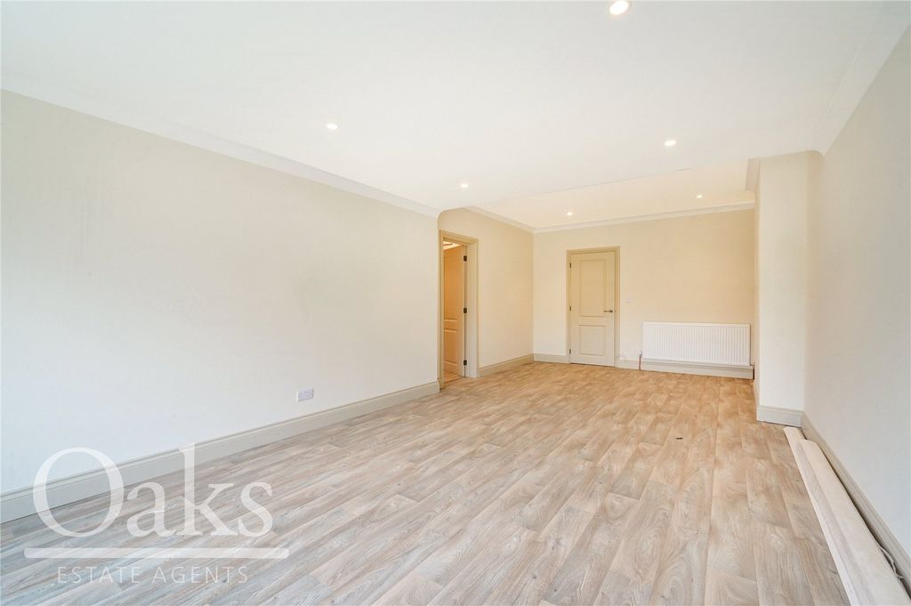 Property photo 3 of 16 Picture No. 07