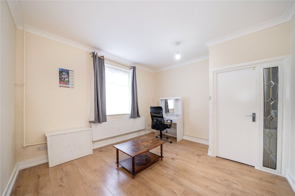 Property photo 2 of 13 Reception