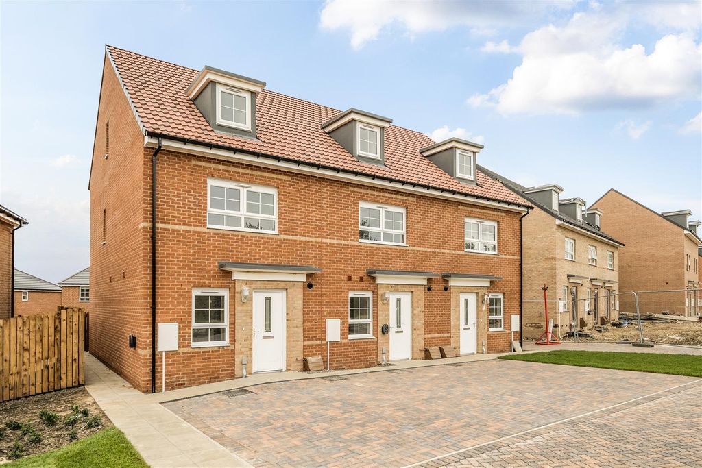 Property photo 1 of 22 Front External