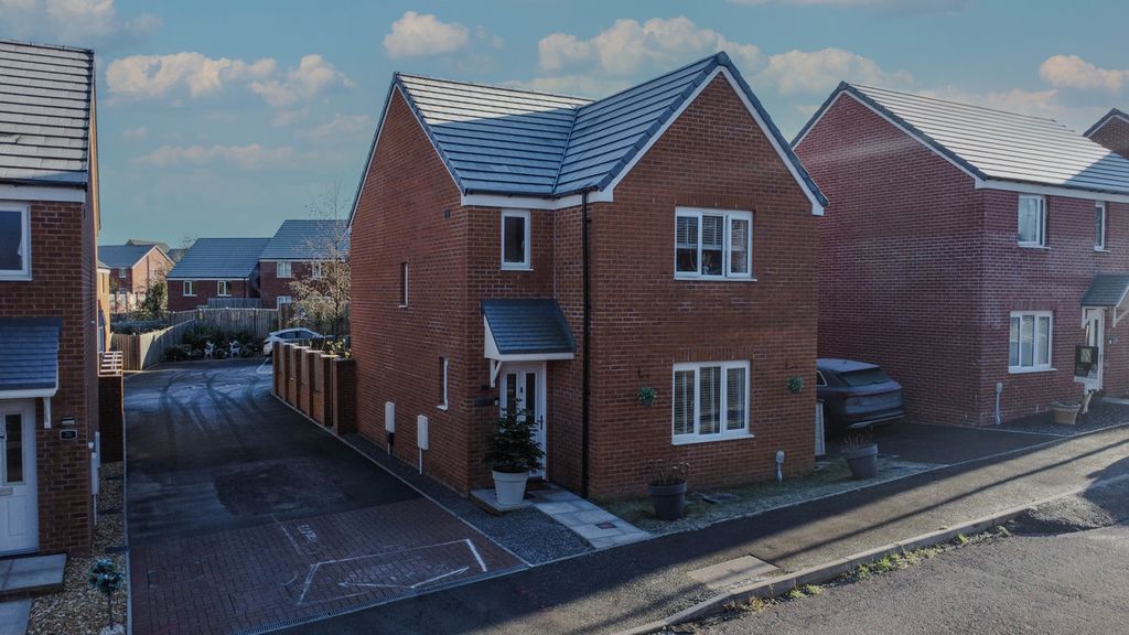 Property photo 1 of 30