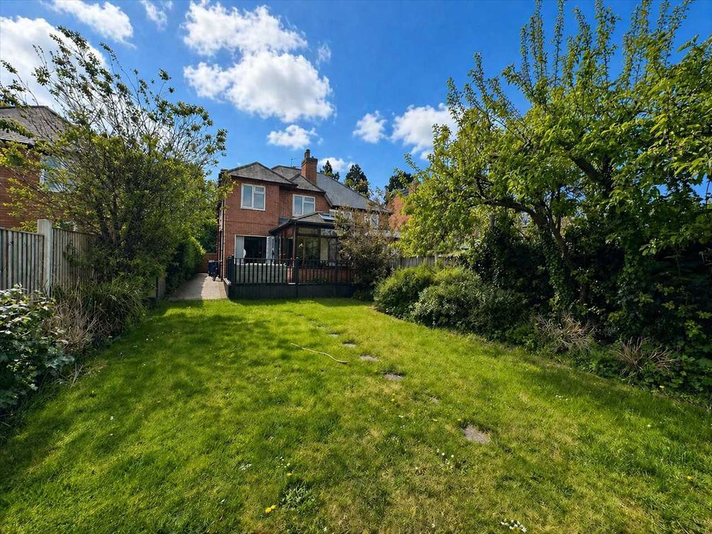 Property photo 2 of 29