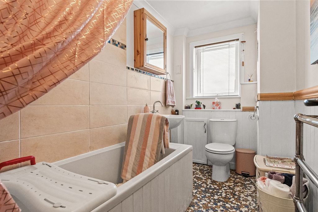 Additional image 12 of 2 bed flat for saleSea Yetts, Blackness EH49