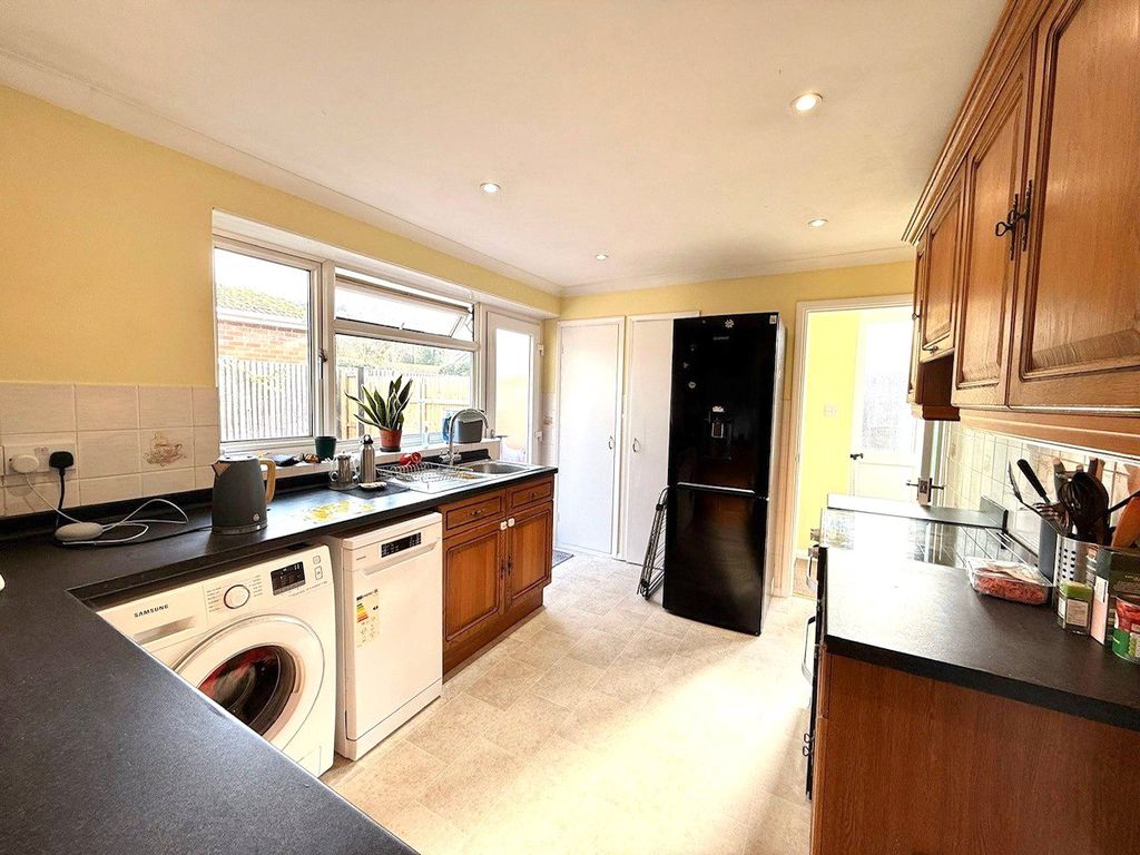 Property photo 3 of 14 Picture No. 11