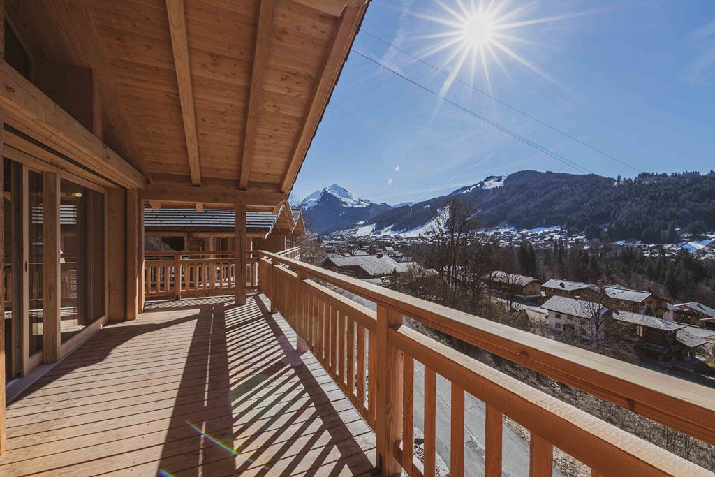 Property photo 3 of 11 Morzine Chalet For S