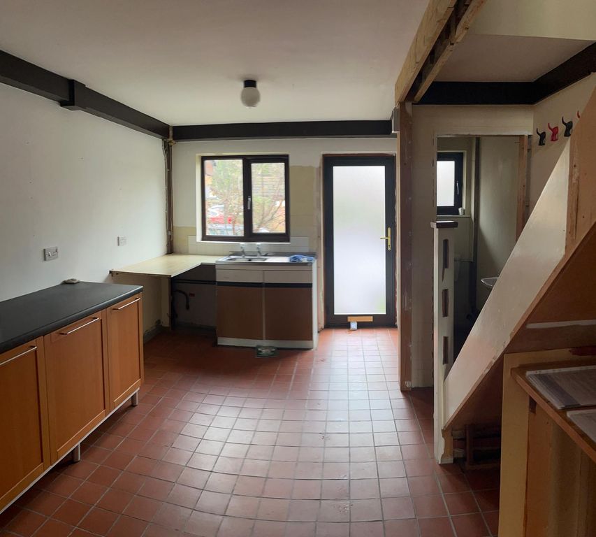 Property photo 3 of 8 Gallery