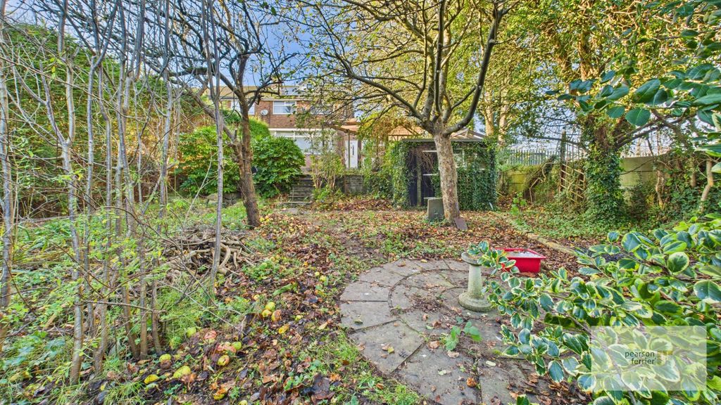 Property photo 2 of 21