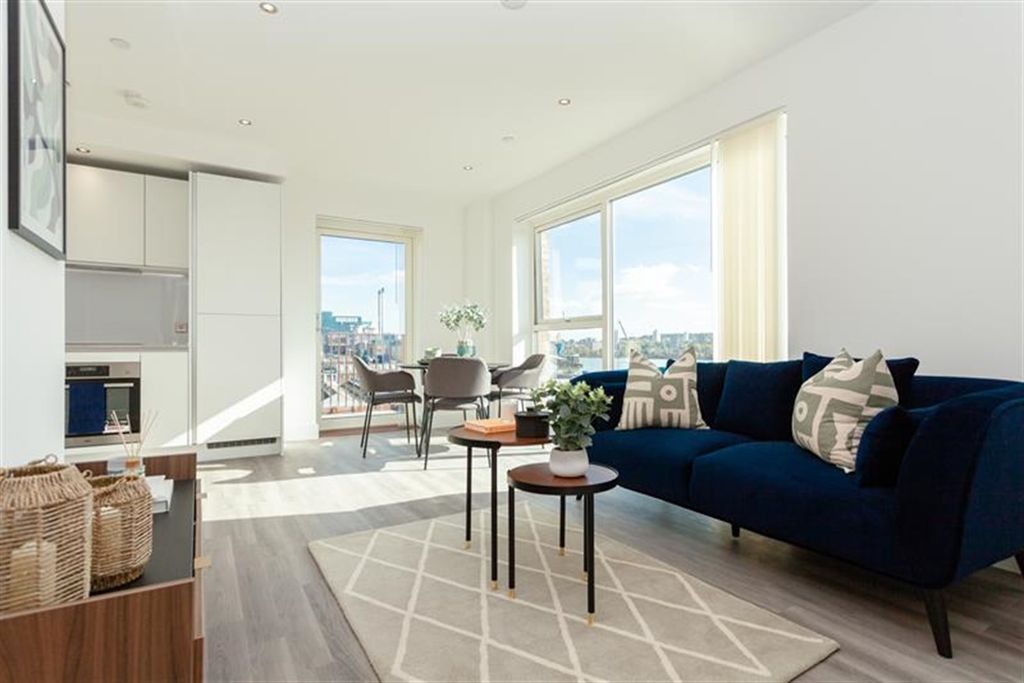 Property photo 1 of 34 (Main)