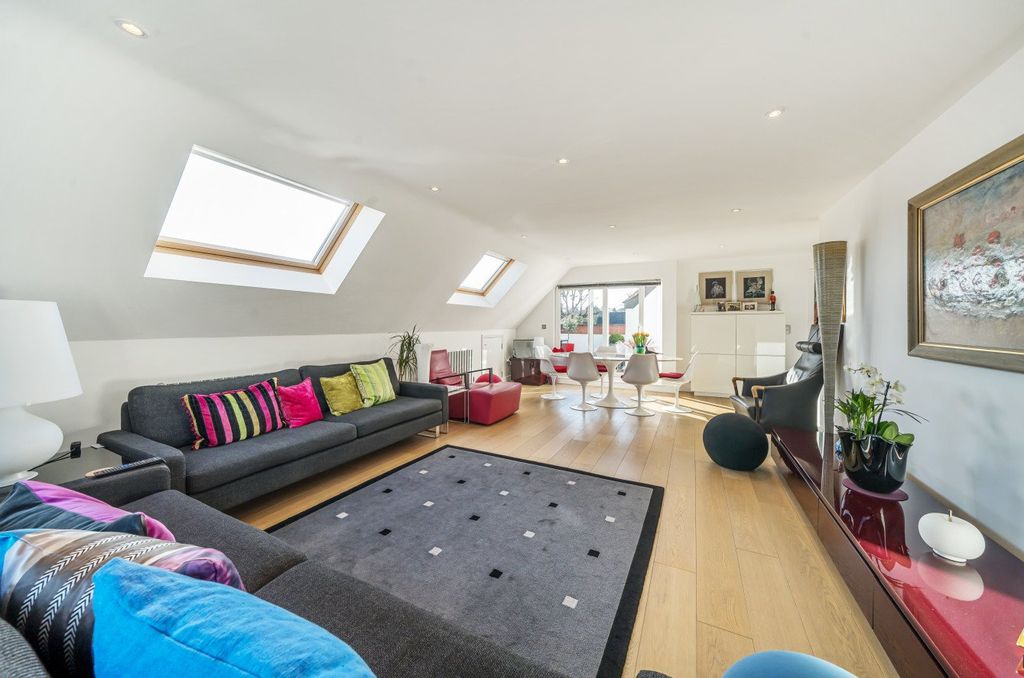 Property photo 2 of 18 Picture No. 06