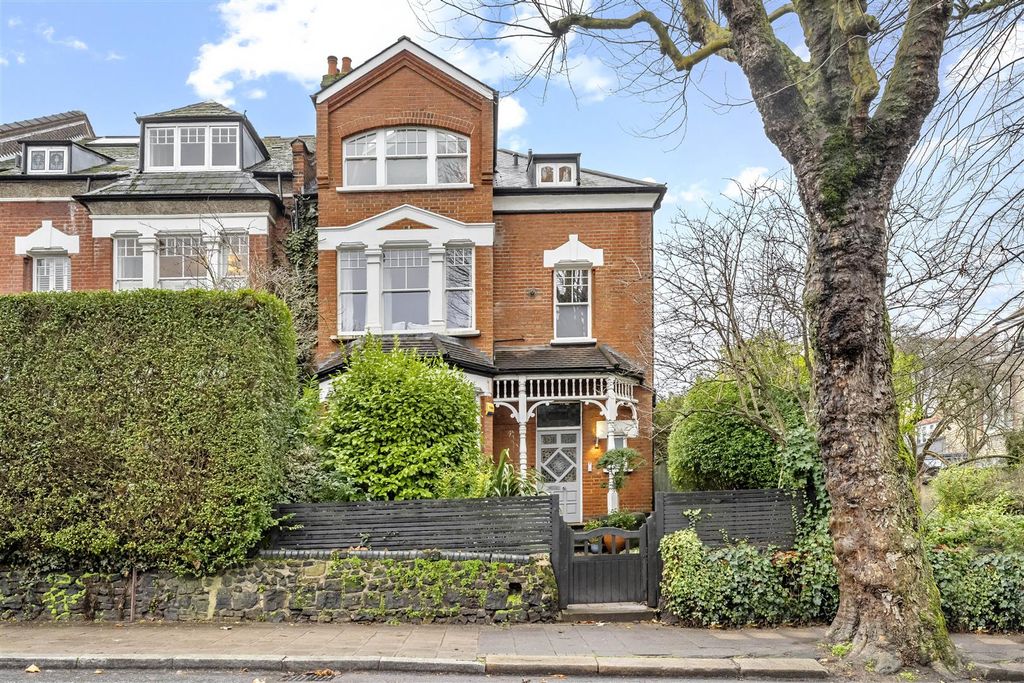 Property photo 1 of 23