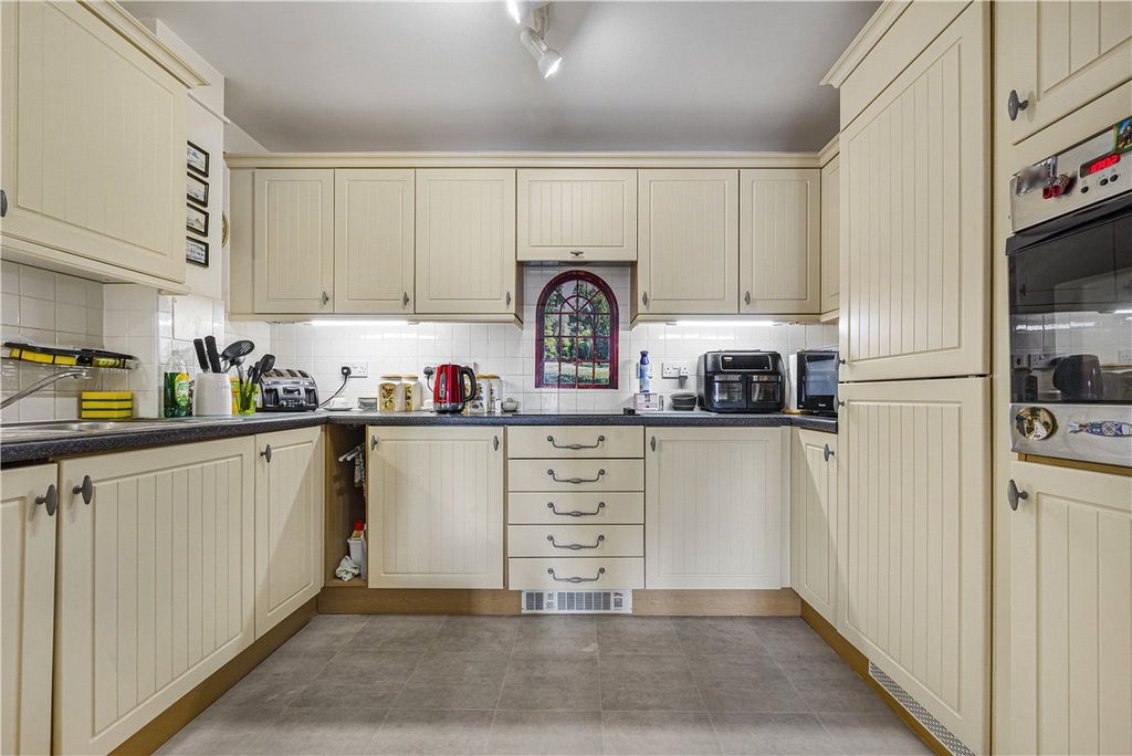 Property photo 3 of 26 Picture No. 05