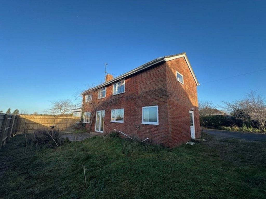 Property photo 3 of 8