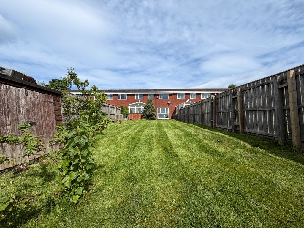 Property photo 1 of 16 External