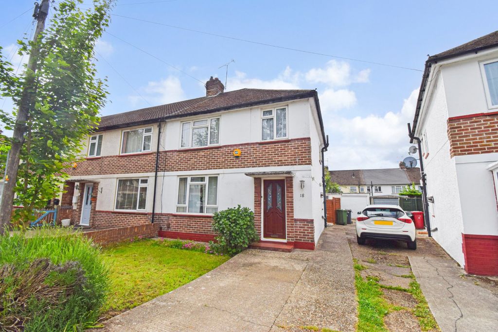 Property photo 1 of 10 External