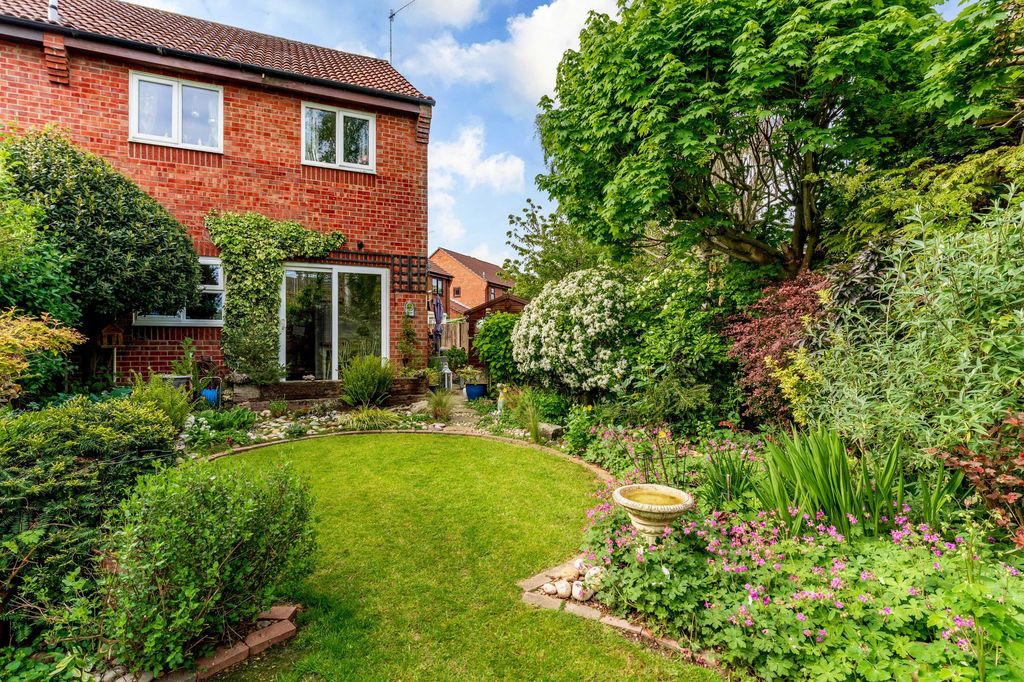 Property photo 1 of 18