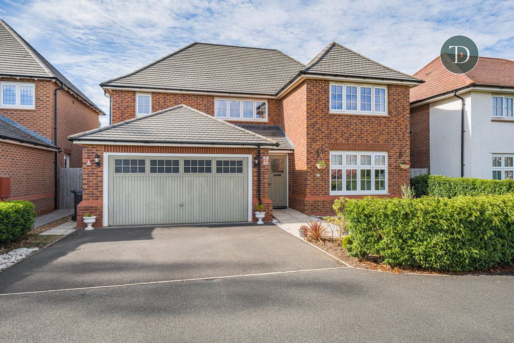 Property photo 1 of 39