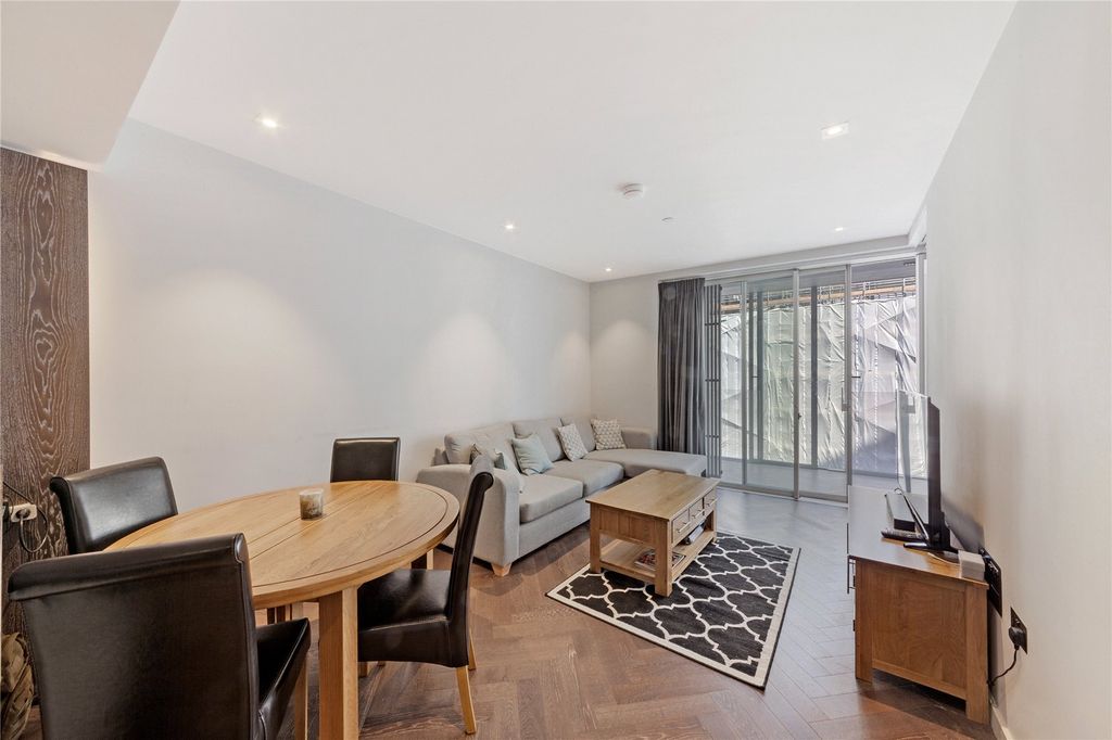 Property photo 1 of 8 Reception Room
