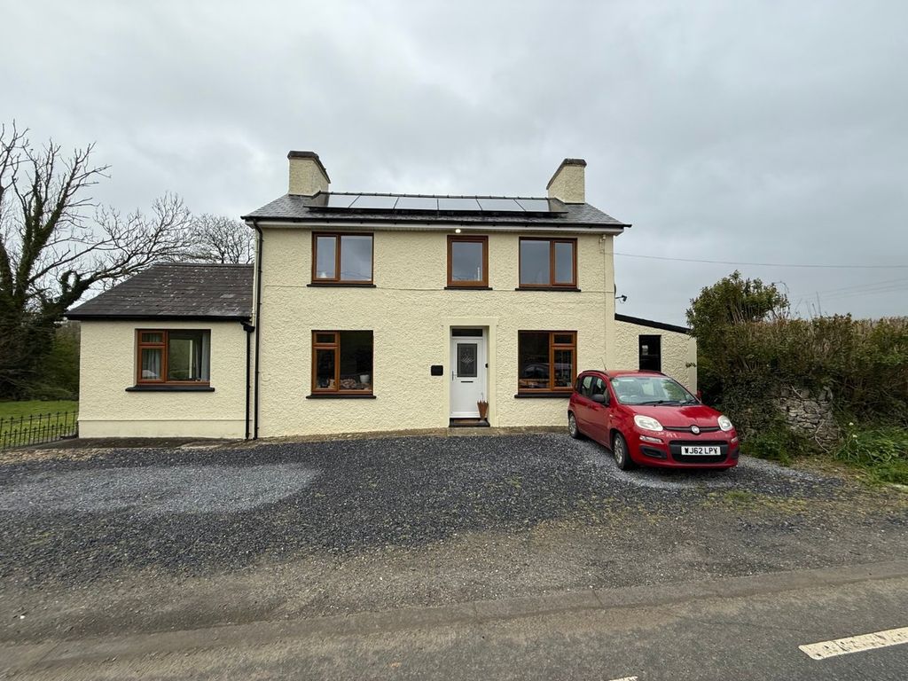 Property photo 2 of 36