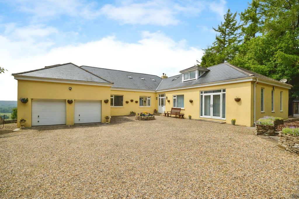 Property photo 2 of 42 1
