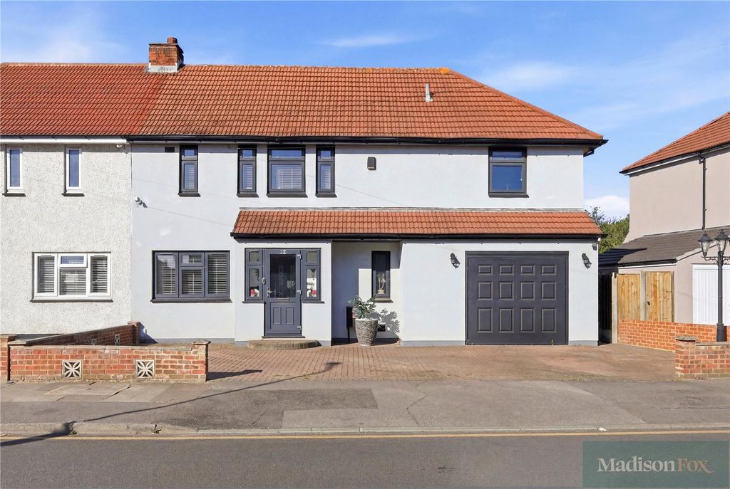 Property photo 1 of 46 Picture No. 05