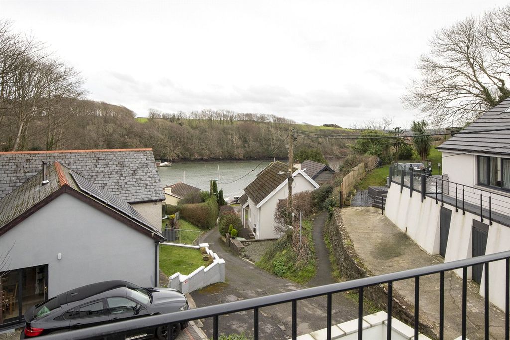 Additional image 8 of 3 bed detached house for saleSilver Drift, Beach Hill, Milford Haven, Pembrokeshire SA73