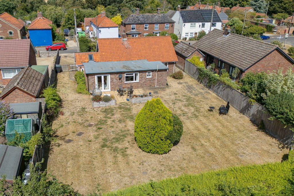 Property photo 2 of 27 4208535