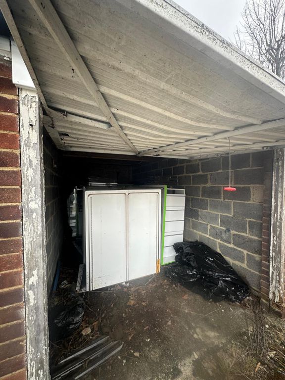 Property photo 1 of 3