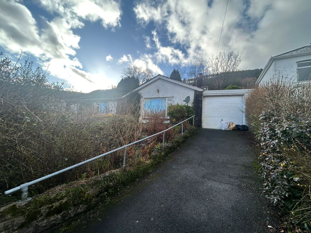 Property photo 2 of 50