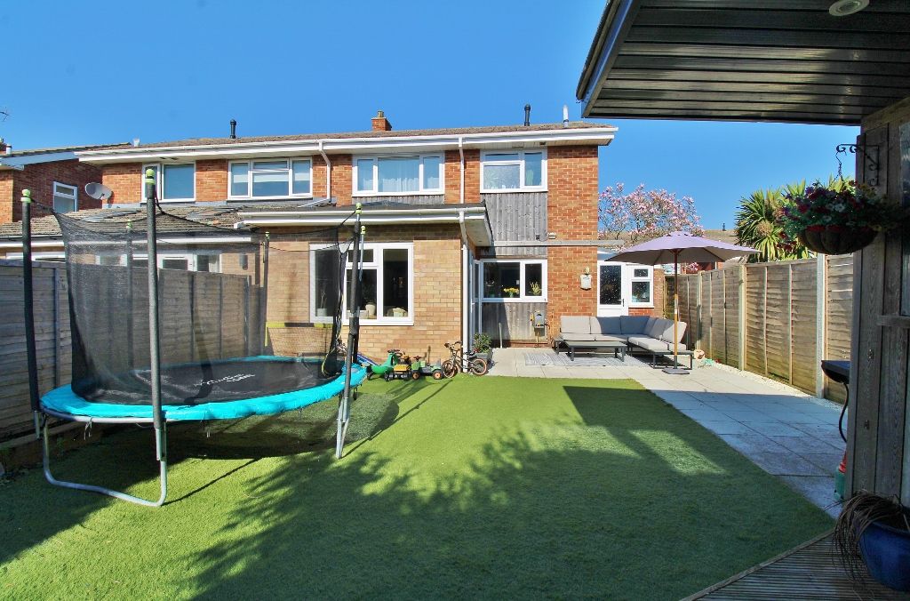 Property photo 3 of 32