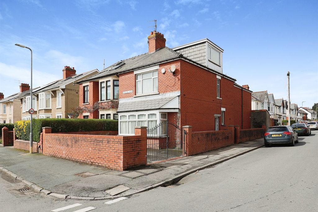 Property photo 1 of 15