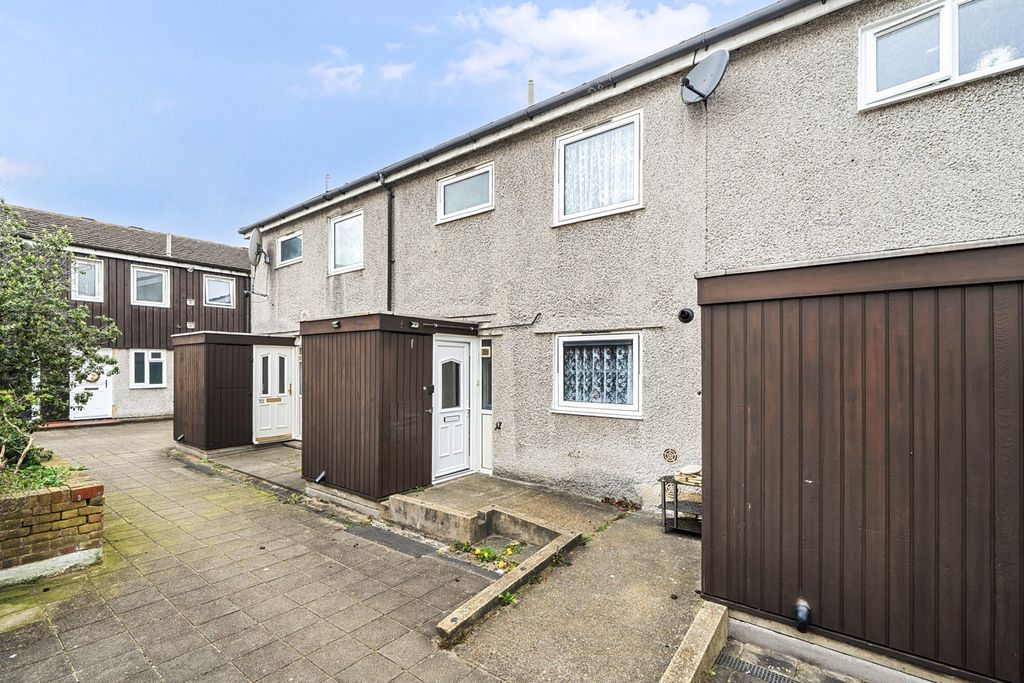 Property photo 1 of 14 External