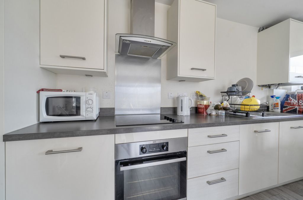 Property photo 2 of 18 1449477-8-6A048c7...