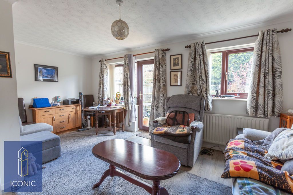 Property photo 2 of 9 Photo 5