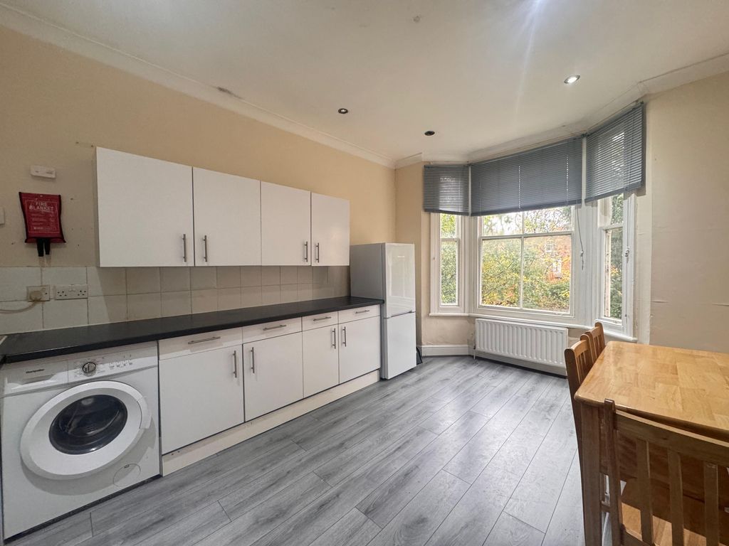 Property photo 1 of 5 1