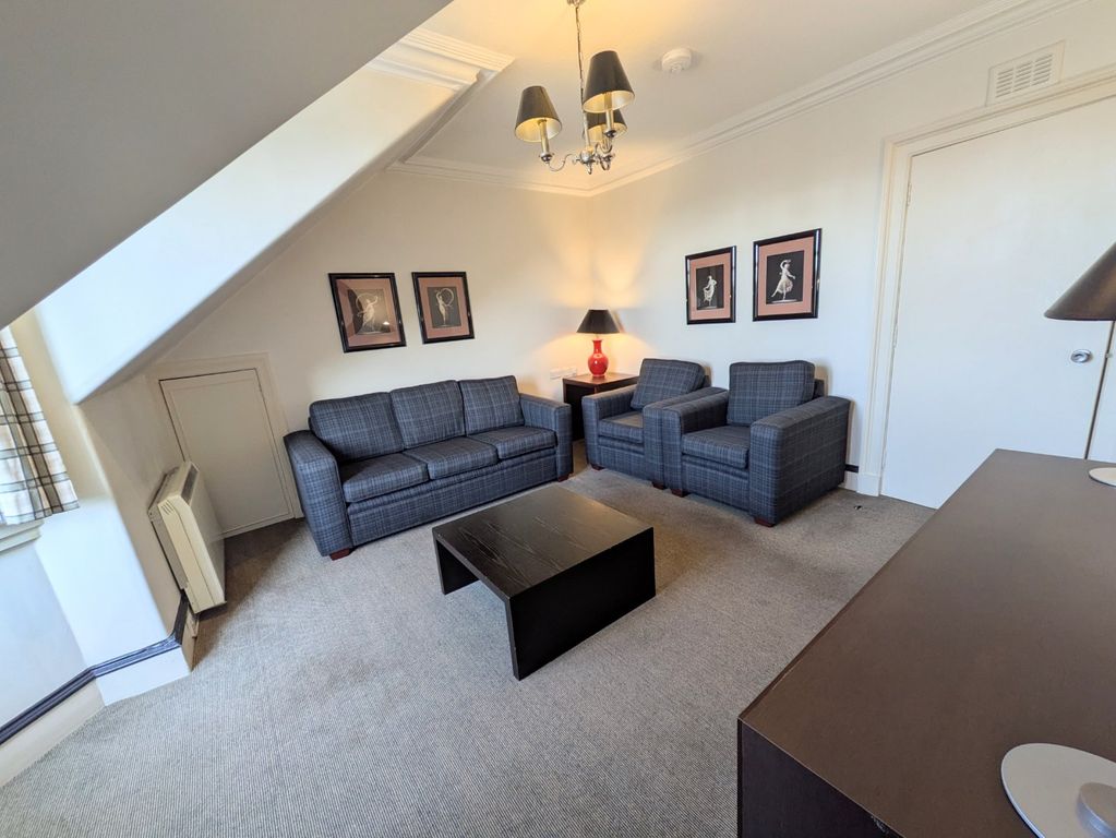 Property photo 3 of 9 Photo 3