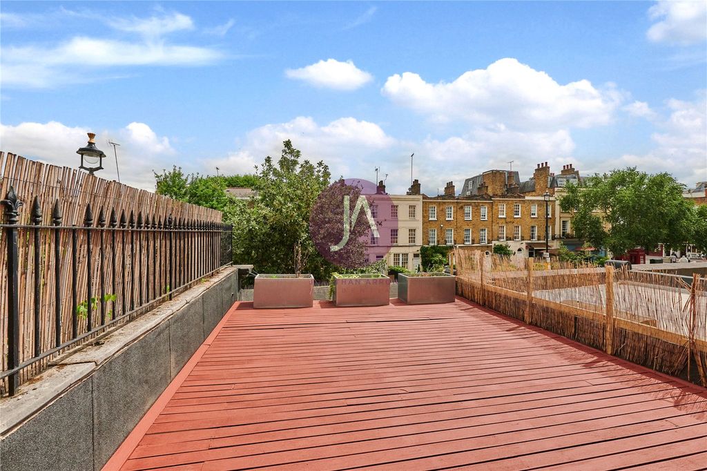 Property photo 2 of 15 Picture No. 12