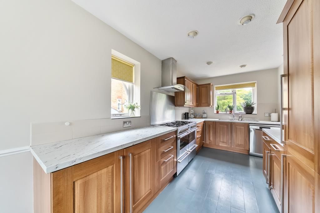 Property photo 2 of 22 Kitchen/Dining Area