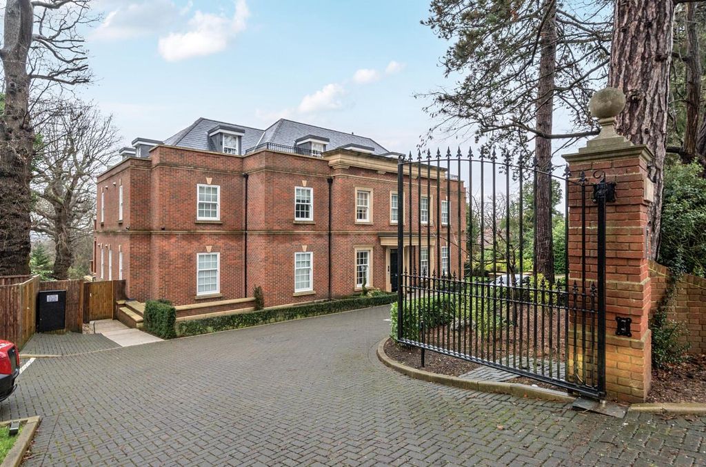 Property photo 1 of 23 1397150-23-6968c3037Cadc.Jpg