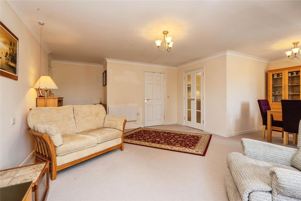 Property photo 3 of 36 Picture No. 24